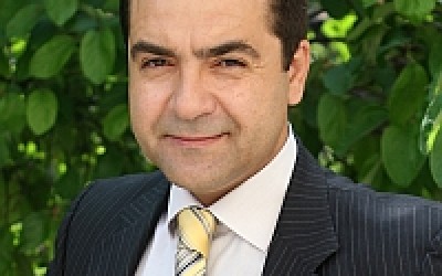 Nou Director de Resurse Umane la real,-