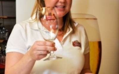 Stella Artois il aduce in Romania  pe cel mai bun specialist din lume in turnarea berii