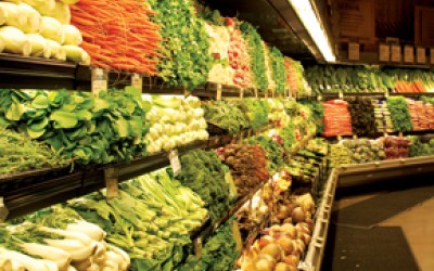 Sub 10% dintre romani achizitioneaza frecvent fructe si legume ambalate