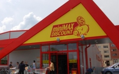 Minimax deschide la Alba-Iulia 3 unitati intr-o singura zi
