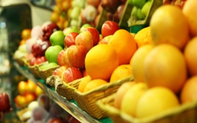 Auchan Franta ar putea lansa un concept de magazin destinat alimentelor bio