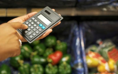 Afla cu cat s-au scumpit alimentele in ultimul an