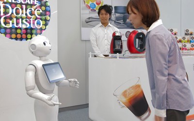 Nestlé va folosi roboţi humanoizi pe post de vânzători [VIDEO]