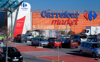 Carrefour face achiziţii în Turcia şi Polonia