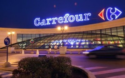RUSSIA: Carrefour considering Russian comeback