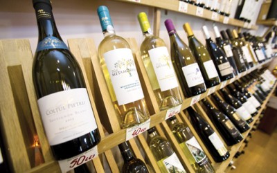 Fox Wines, magazinul unde toate produsele sunt gustate înainte de listare