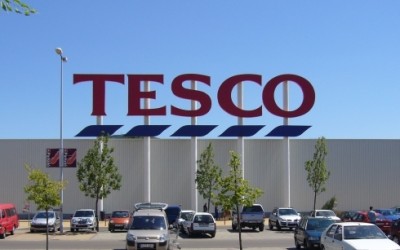 HUNGARY: Despite drop in profit, Tesco can stay in Hungary