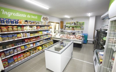 Noua generație de magazine La Doi Pași a ajuns în piață [GALERIE FOTO]