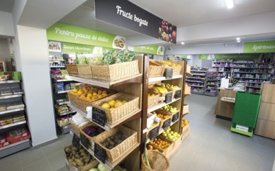 Noua generație de magazine La Doi Pași a ajuns în piață [GALERIE FOTO]