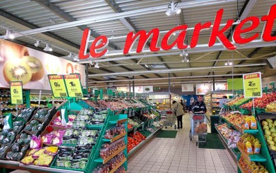 Retailerii francezi, obligați să doneze alimentele nevândute