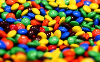 GLOBAL: Mars to phase out artificial colors in M&M’s, other foods