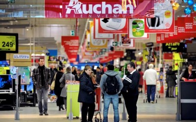FRANCE: Auchan hypermarkets struggling