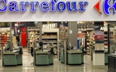 SLOVAKIA: Carrefour gets a chance to restart