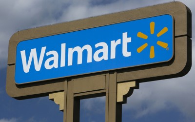 US: Wal-Mart to start testing grocery delivery through Uber, Lyft