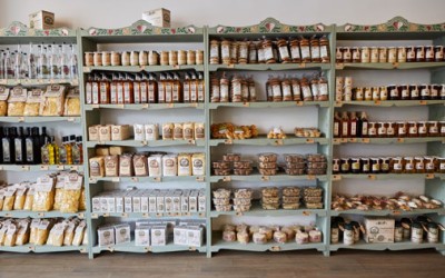 János Bácsi, băcănia care a adus produsele secuiești în Capitală 