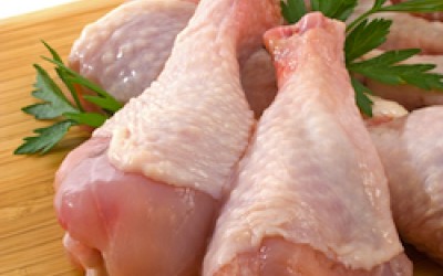 Germany considers keeping poultry indoors after bird flu outbreaks