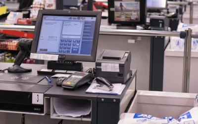 Retailerii, păsuiți 6 luni pentru schimbarea caselor de marcat