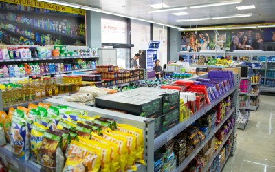 Issa Supermarket pariază 300.000 de euro pe un nou concept, magazinul „hibrid” [GALERIE FOTO]