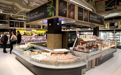 Mega Image, investiție de 3 mil. euro în noul concept store Cobălcescu [GALERIE FOTO]