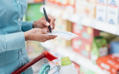 Cum arată lista de achiziții a românilor pentru vara lui 2018