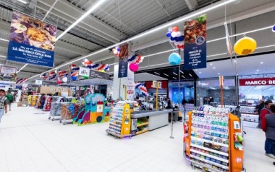 Carrefour intră în Roman cu un hypermarket