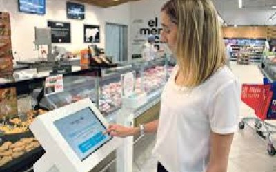 Carrefour opens store with facial recognition and sensors