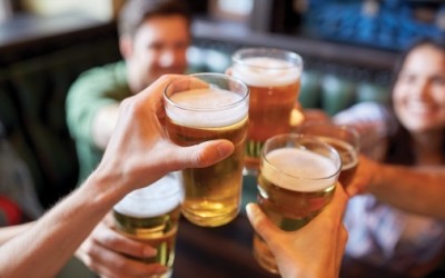 Ce segmente de retail alimentează cel mai mult consumul casnic de bere și cidru