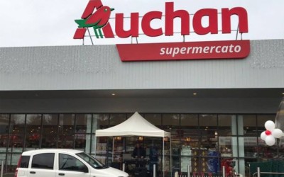 Carrefour se extinde în Italia prin preluarea unor locații Auchan