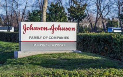 Johnson & Johnson se implică în producția unui vaccin împotriva Covid-19