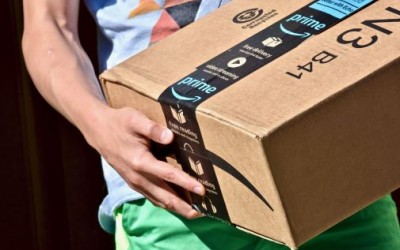 Amazon mai angajează încă 75.000 de persoane