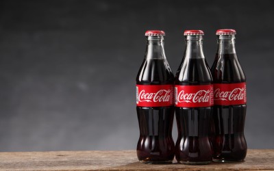 Vânzările Coca-Cola își revin odată cu ridicarea restricțiilor