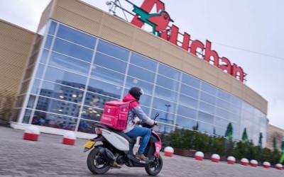 Auchan extinde serviciul de livrări la nivel național cu ajutorul foodpanda