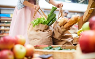 Efectul relaxării măsurilor de siguranță: comerţul cu amănuntul, creștere de aproape 43% în aprilie
