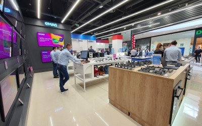 eMAG inaugurează primul showroom din Buzău 