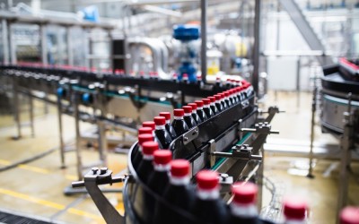 Coca-Cola HBC și Carlsberg închid fabricile din Ucraina