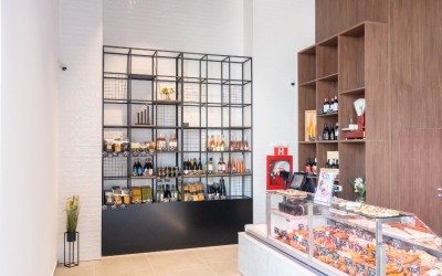 Vascar deschide primul concept store, în Family Market Miroslava 