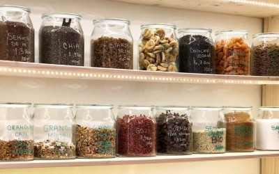 Naked Shop, magazinul care promovează un stil de viață zero waste