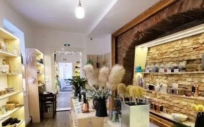 Naked Shop, magazinul care promovează un stil de viață zero waste