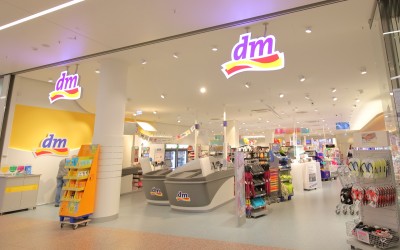 Expansiunea, digitalizarea și upgrade-ul magazinelor au urcat afacerile dm drogerie markt cu 31,7% în acest an