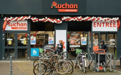 Auchan începe francizarea supermarketurilor în Franța