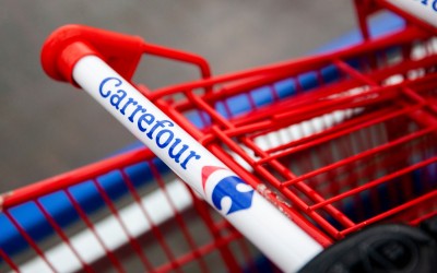 Carrefour renunță la aproape 1.000 de angajați în Franța