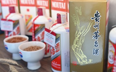 Moutai, magazinul care ridică băutura tradițională chinezească la rang de artă